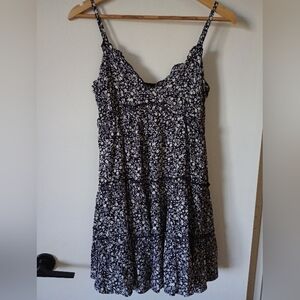 Lulus Floral Black and White Tiered Ruffle Dress With Lining Size Small